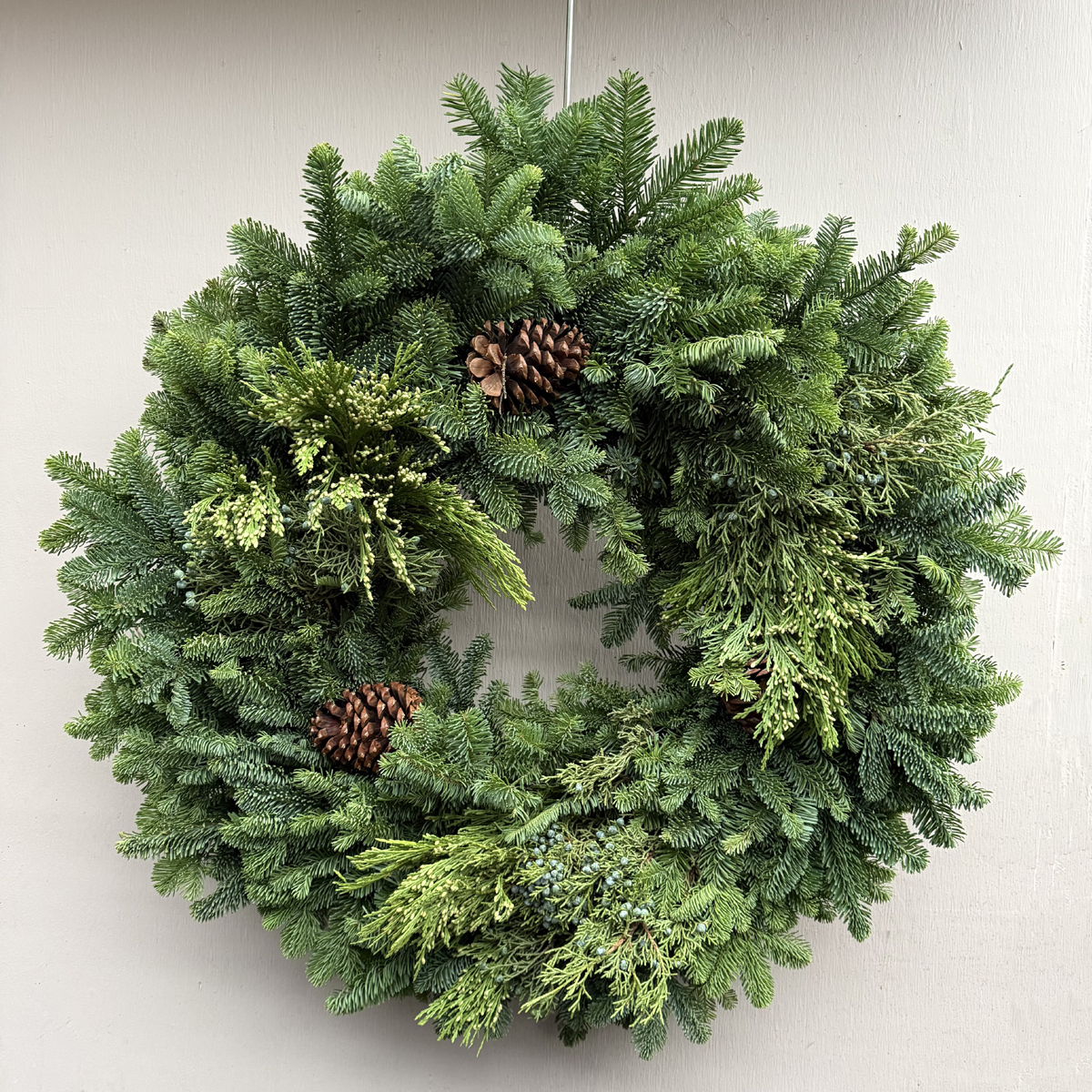 (image for) 30 inch MIXED EVERGREEN WREATH